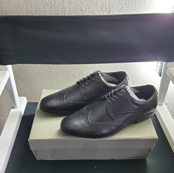 KENNETH COLE REACTION Mens Zeke Lace Up Oxford 8
